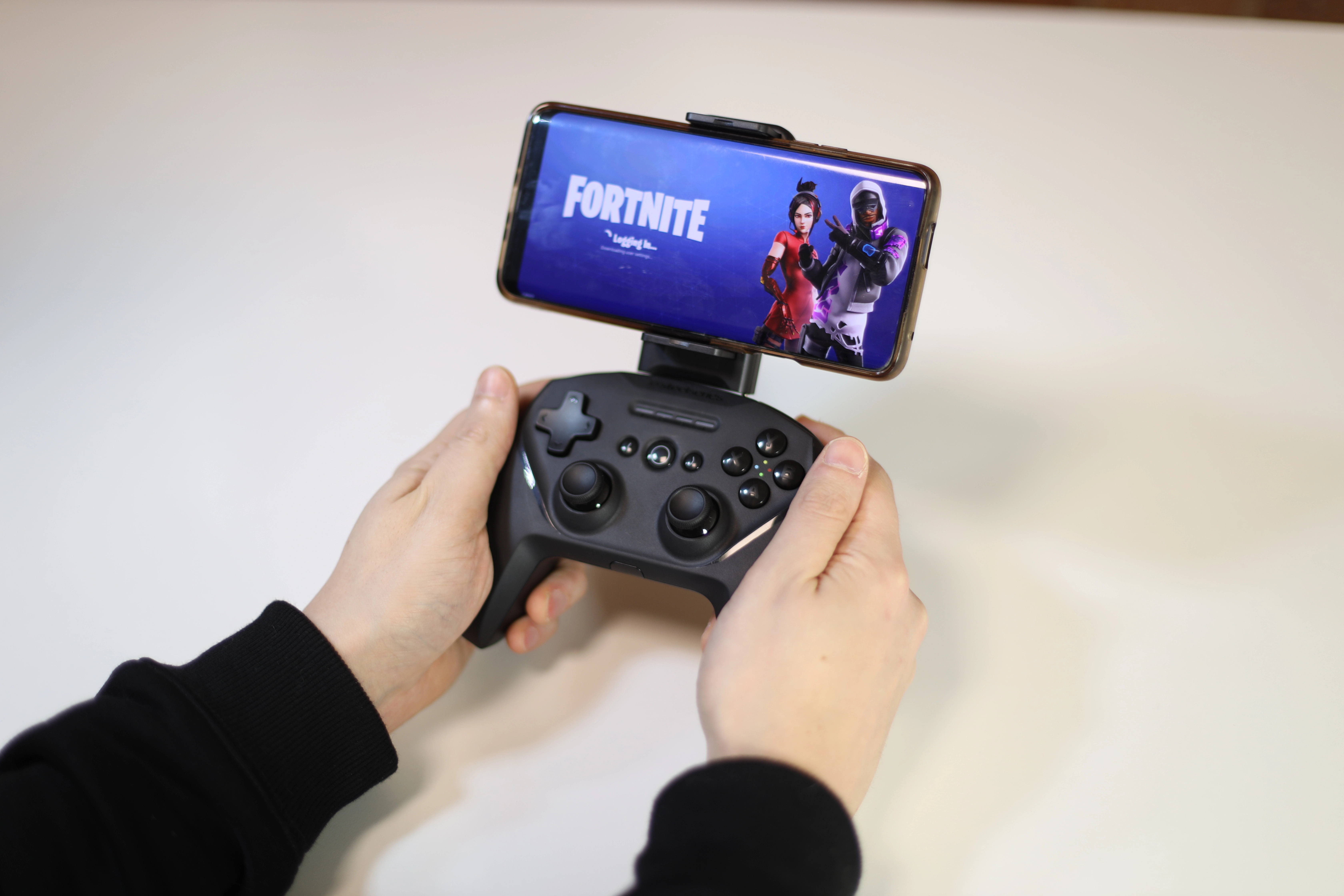 Загрузка Fortnite на Stratus+