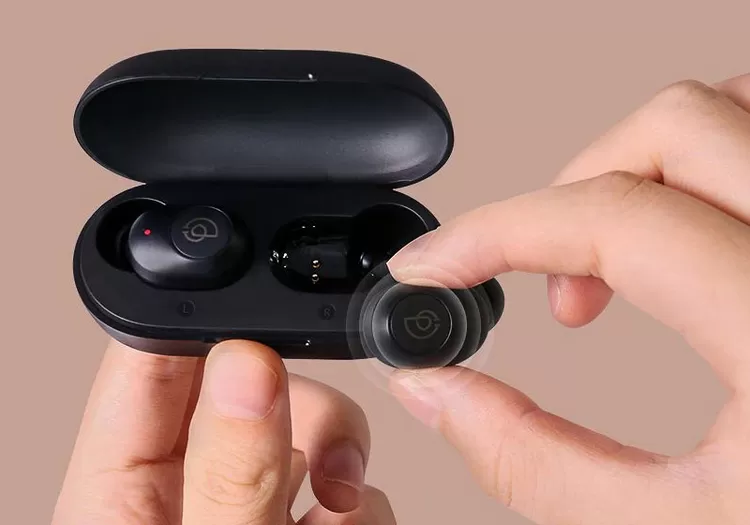 Беспроводные наушники Xiaomi Haylou GT2S в кейсе Беспроводные наушники Xiaomi Haylou GT2S в зарядном кейсе