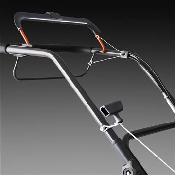 Алюминиевые диски и резиновые покрышки