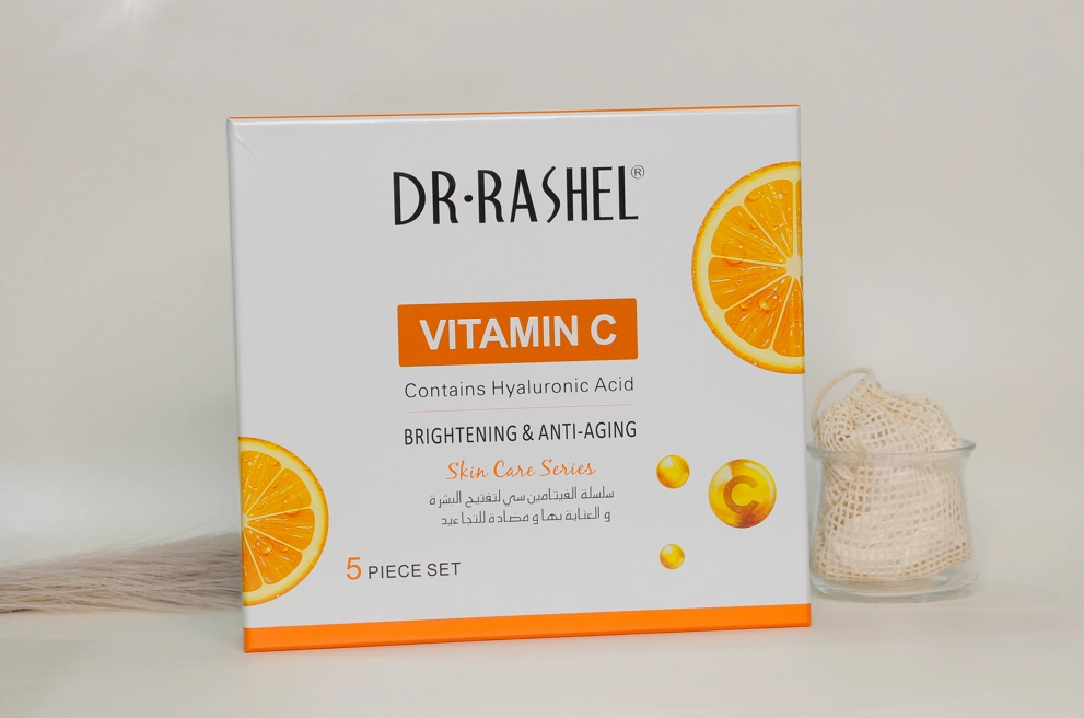 Boots косметика из тайланда vitamin c. Vitamin c brightening. сыворотка грамелин. Vitamin c brightening. средство для снятия макияжа bioaqua vitamin c brightening essence water.