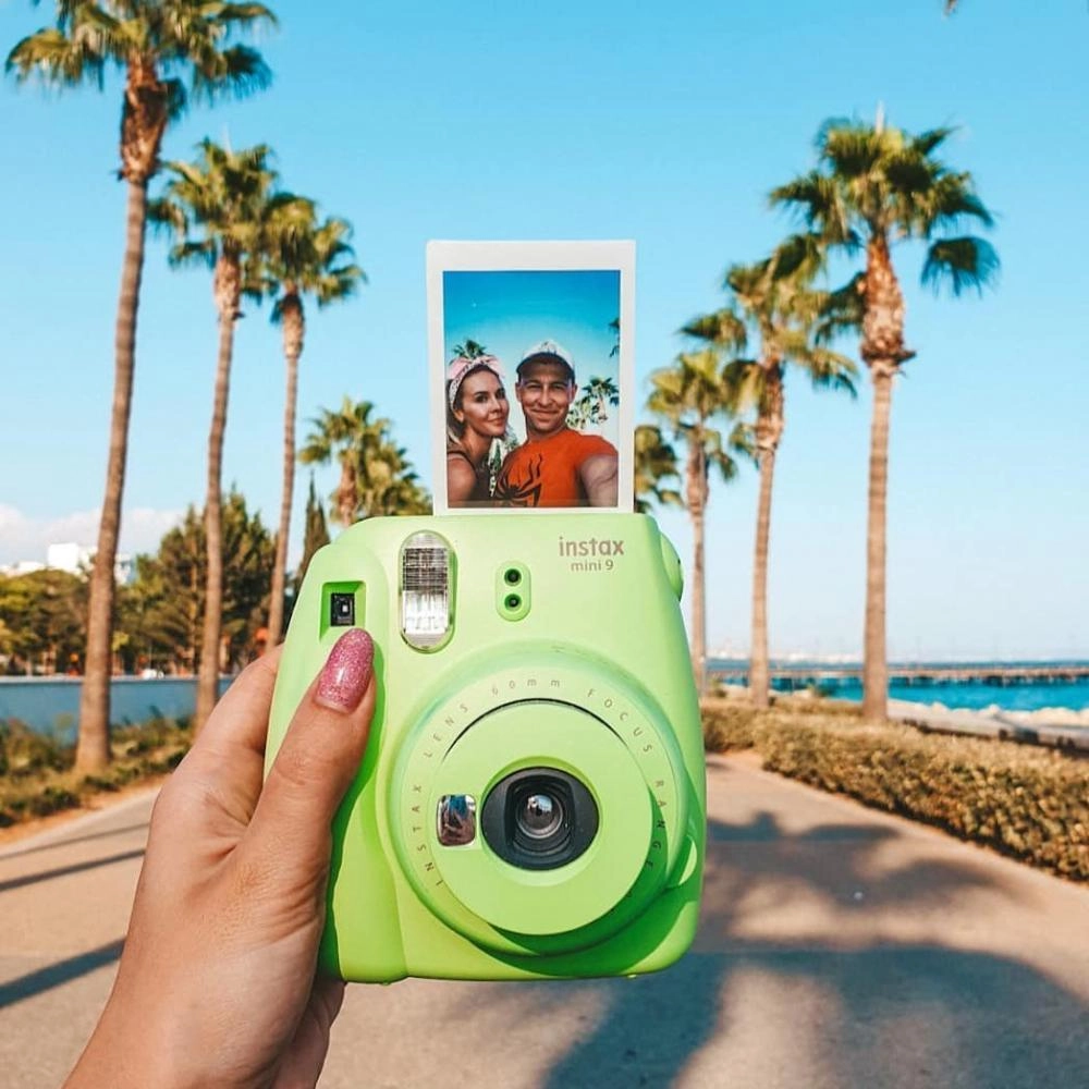Фотокамера для моментальных снимков INSTAX mini 9 (Green)