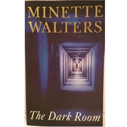 Minette Walters: The Dark Room (used)