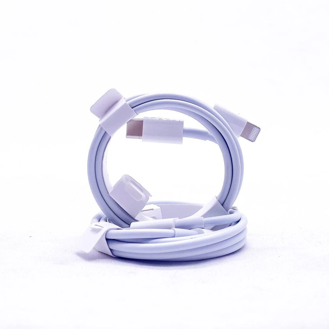 Apple iPod, iPhone, iPad uchun Apple USB Cable kabeli oq Dubai 1m