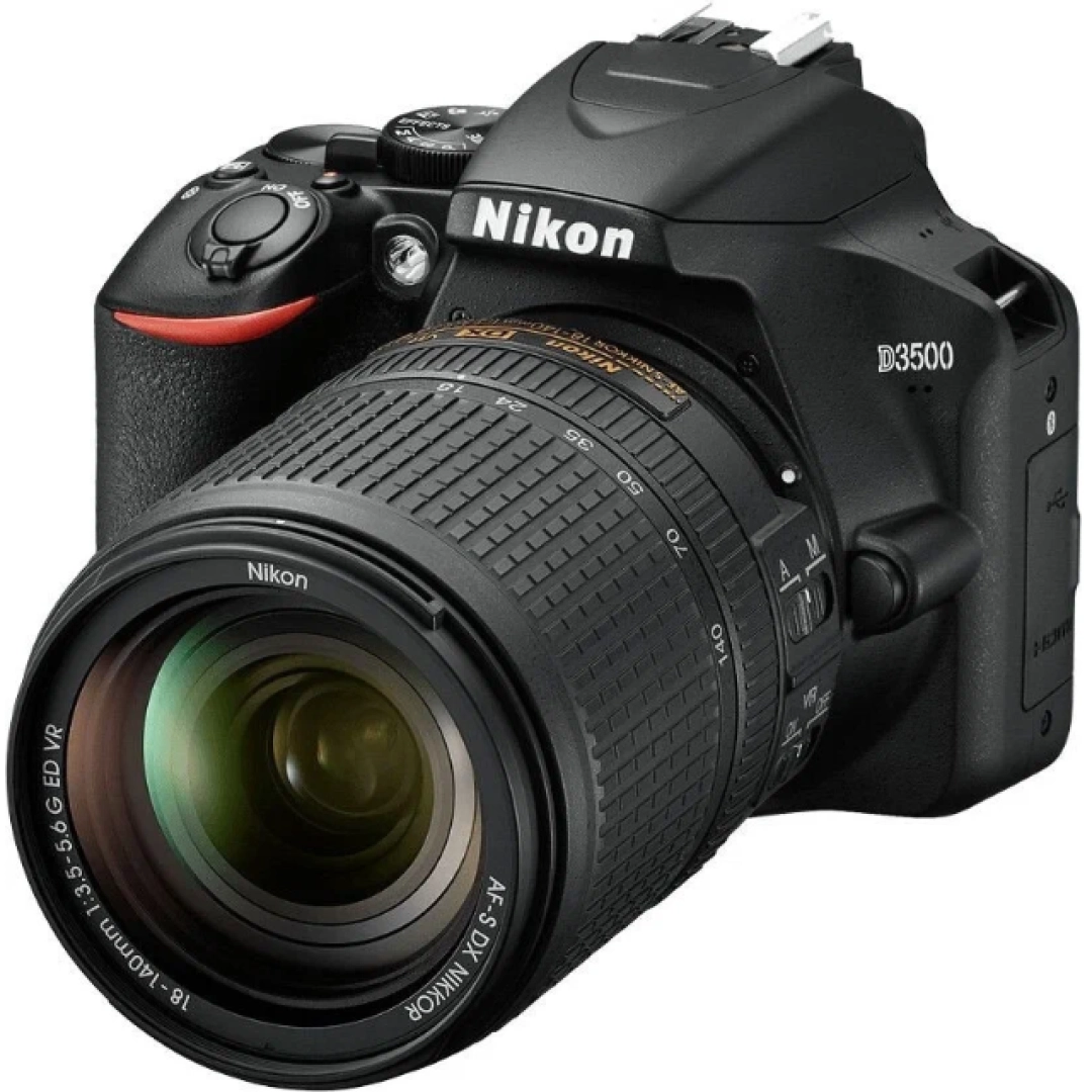 Nikon D3500 Kit 18-140mm Wi-fi fotoapparati