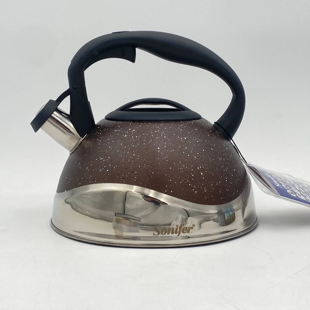 коричневый